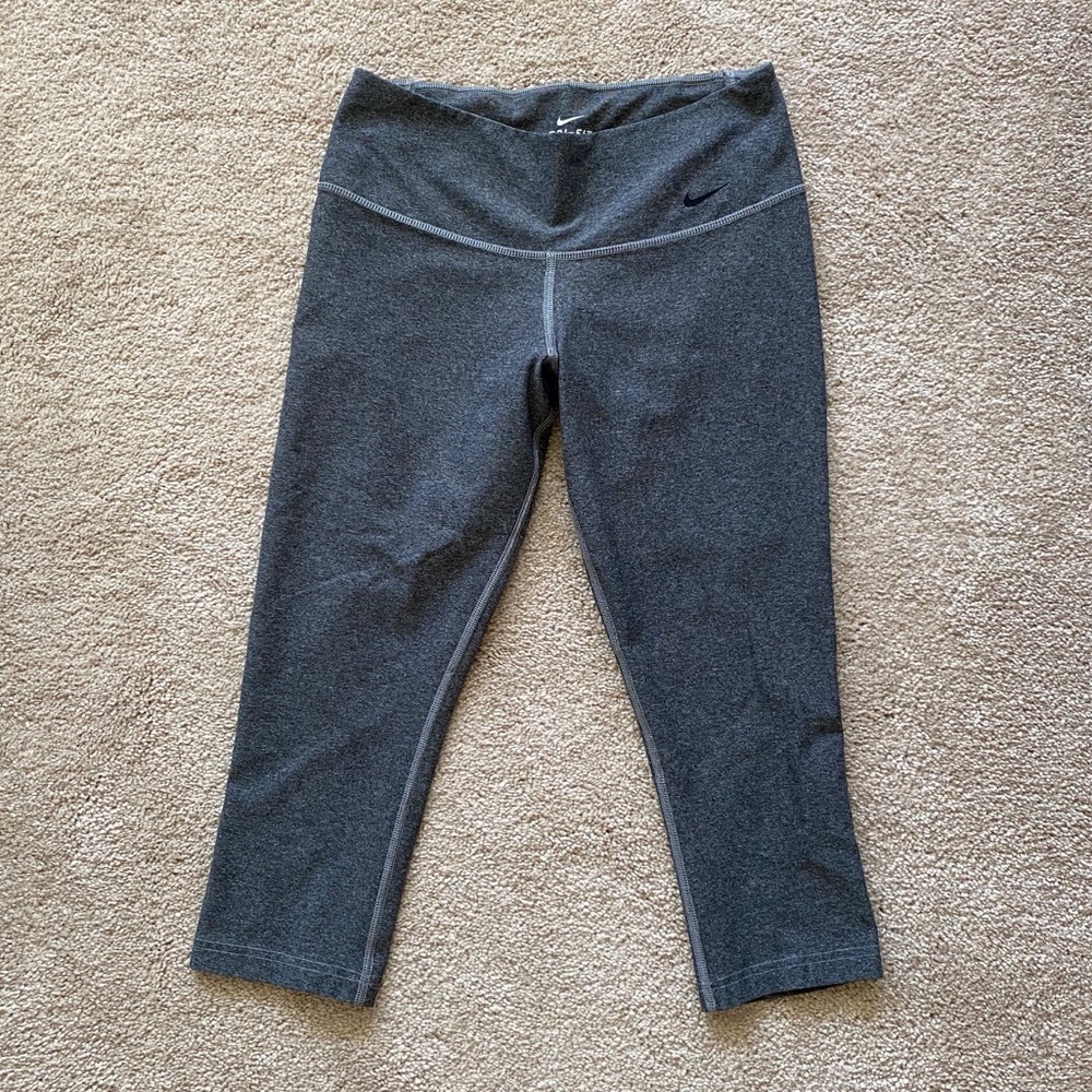 Nike Dri-Fit Cropped Leggings